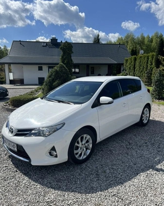 Toyota Auris cena 52000 przebieg: 151000, rok produkcji 2015 z Pisz małe 46